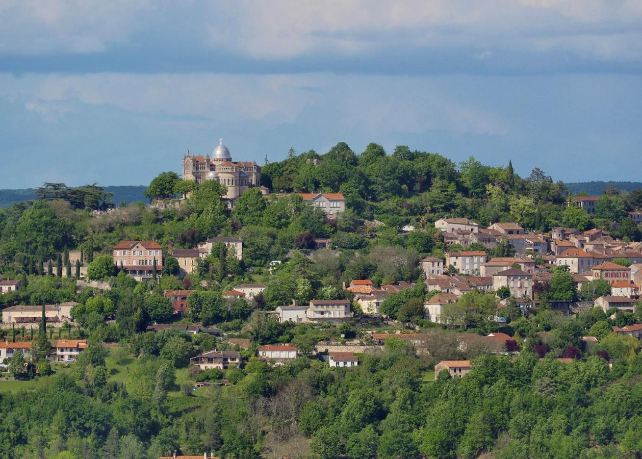 La Bastide Portoly B&B "Pruneaux" Penne-d'Agenais Экстерьер фото